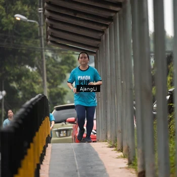 Runner Photo 8594495