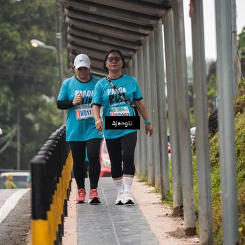 Runner Photo 8594554
