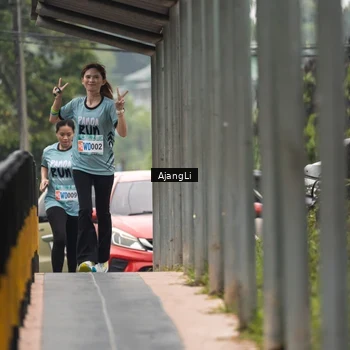 Runner Photo 8594695