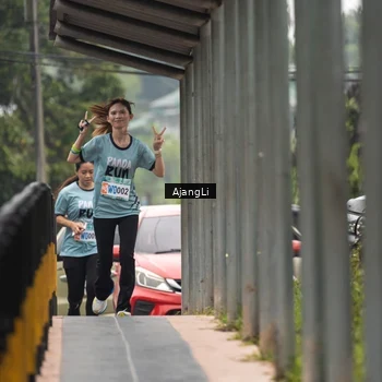 Runner Photo 8594696