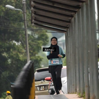 Runner Photo 8594729