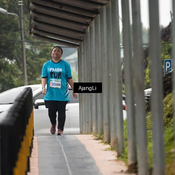 Runner Photo 8594773