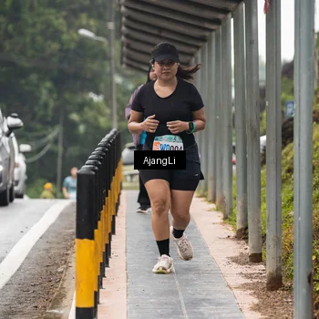 Runner Photo 8594796