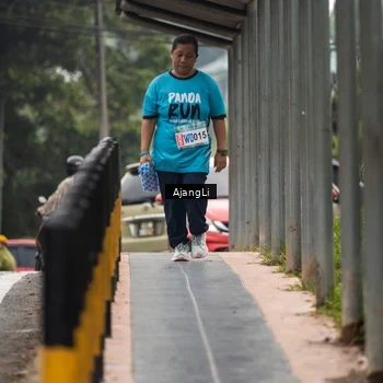 Runner Photo 8594892