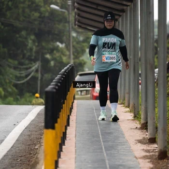 Runner Photo 8594972