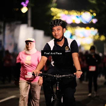 Runner Photo 8596002