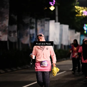 Runner Photo 8600312