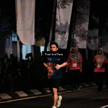 Runner Photo 8600415