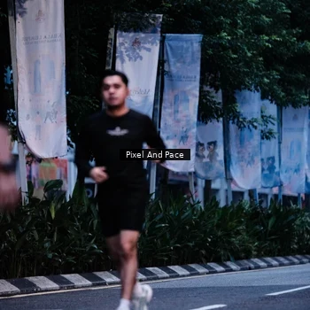 Runner Photo 8602724