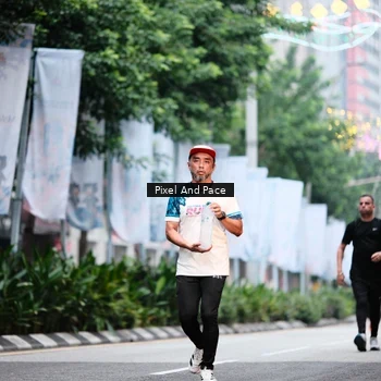 Runner Photo 8603817