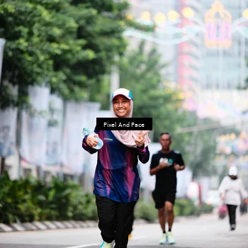 Runner Photo 8604075