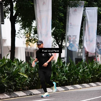 Runner Photo 8604170