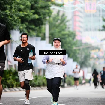 Runner Photo 8604244
