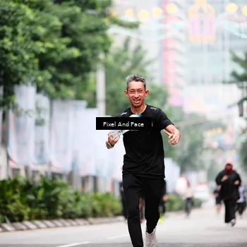 Runner Photo 8604394
