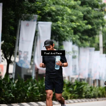 Runner Photo 8604415