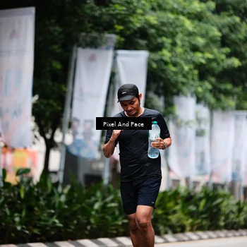 Runner Photo 8604417