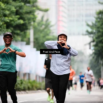 Runner Photo 8604675