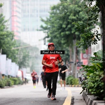 Runner Photo 8604781