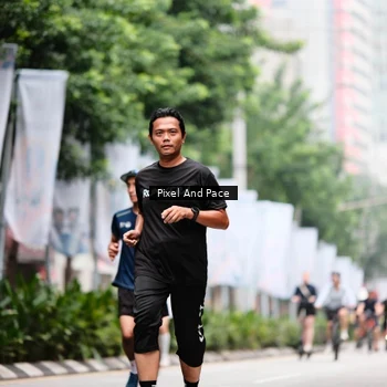 Runner Photo 8604937