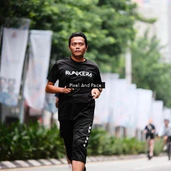 Runner Photo 8604941