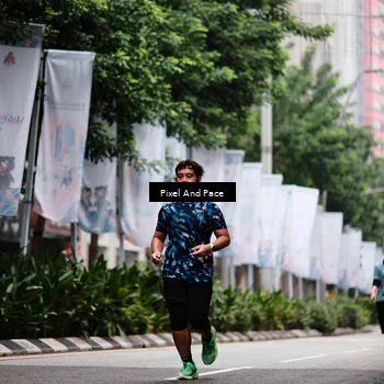 Runner Photo 8605004