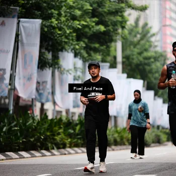 Runner Photo 8605025