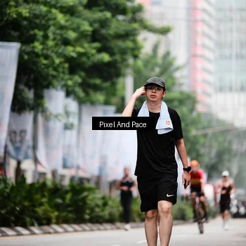 Runner Photo 8605059