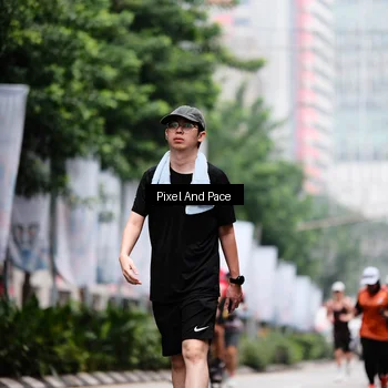 Runner Photo 8605062
