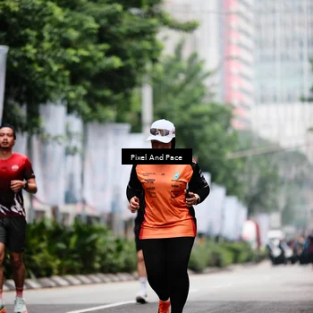 Runner Photo 8605071