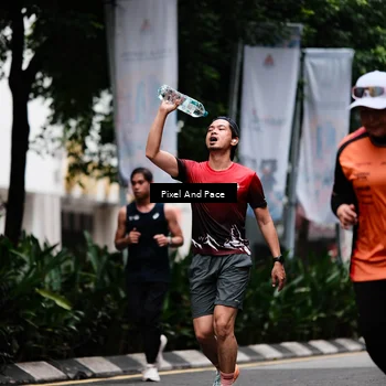 Runner Photo 8605081