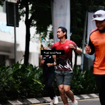 Runner Photo 8605084