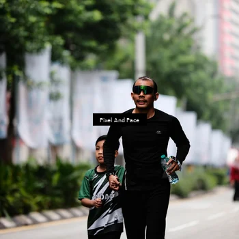 Runner Photo 8605177