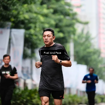 Runner Photo 8605331