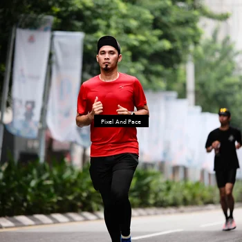 Runner Photo 8605339