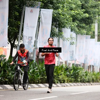 Runner Photo 8605835