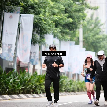 Runner Photo 8605939