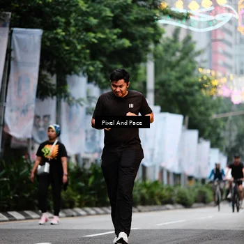 Runner Photo 8605943