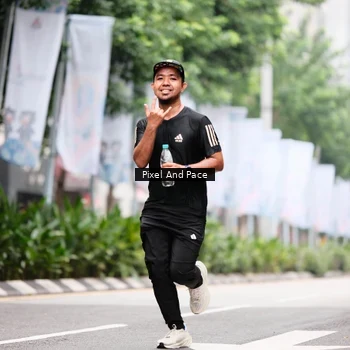 Runner Photo 8605958