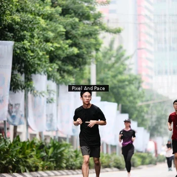 Runner Photo 8606038