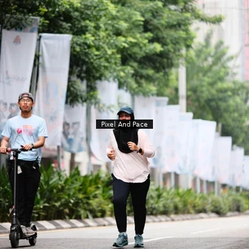 Runner Photo 8606050
