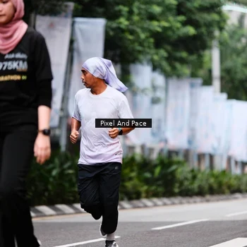 Runner Photo 8606081