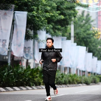 Runner Photo 8606100