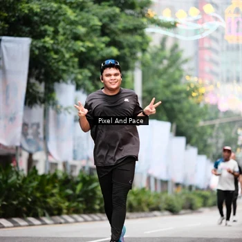 Runner Photo 8606113