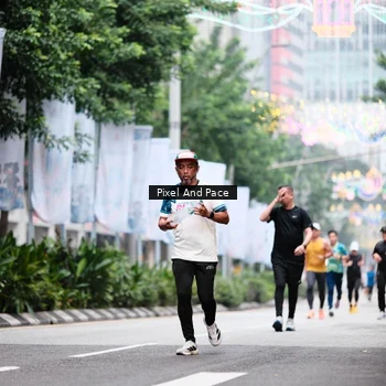 Runner Photo 8606118