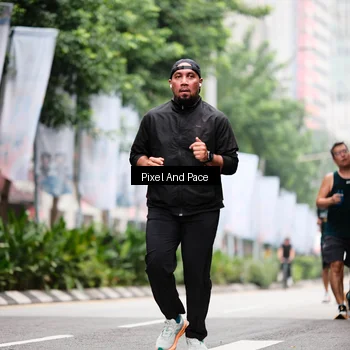 Runner Photo 8606159