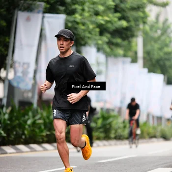 Runner Photo 8606236