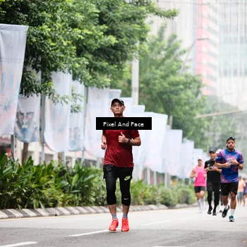 Runner Photo 8606245