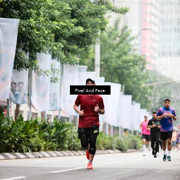 Runner Photo 8606248