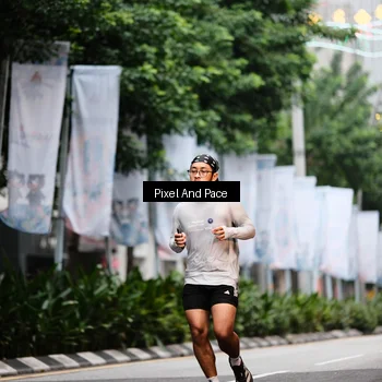 Runner Photo 8606260