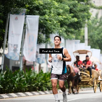 Runner Photo 8606331